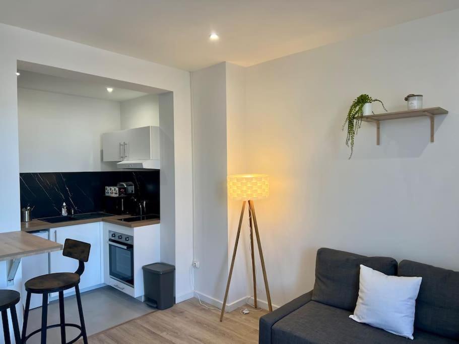 Apartamento Montpellier Centre - La Fenetre De L'Ecusson Exterior foto